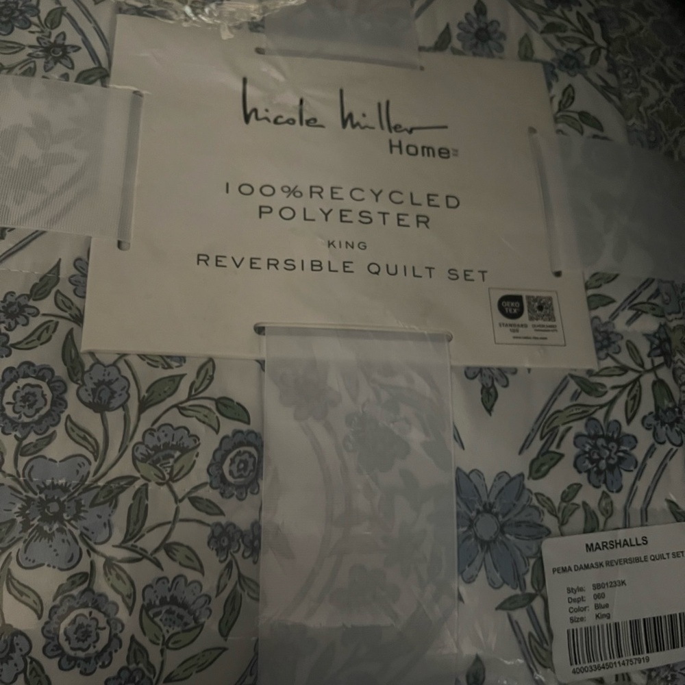 Nicole Miller Blue and Green Floral Quilt Set
